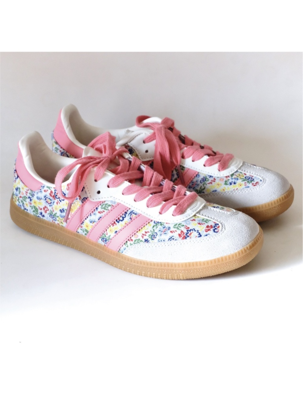 Share NWOT adidas Liberty London x Samba OG J Floral Embroidery JI0280, Size 9 W - Picture 2 of 11